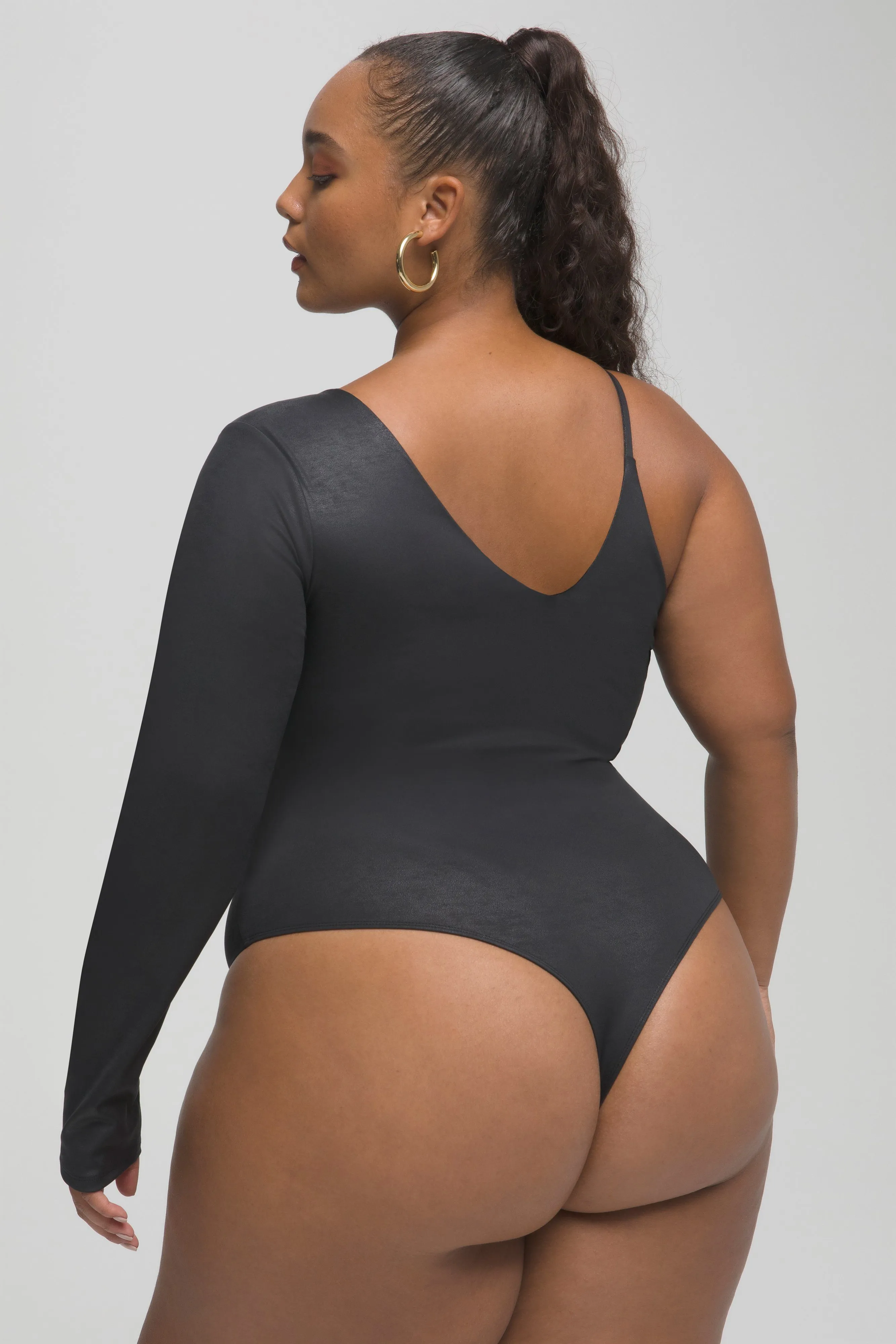 CONFIDENCE BODY | BLACK001