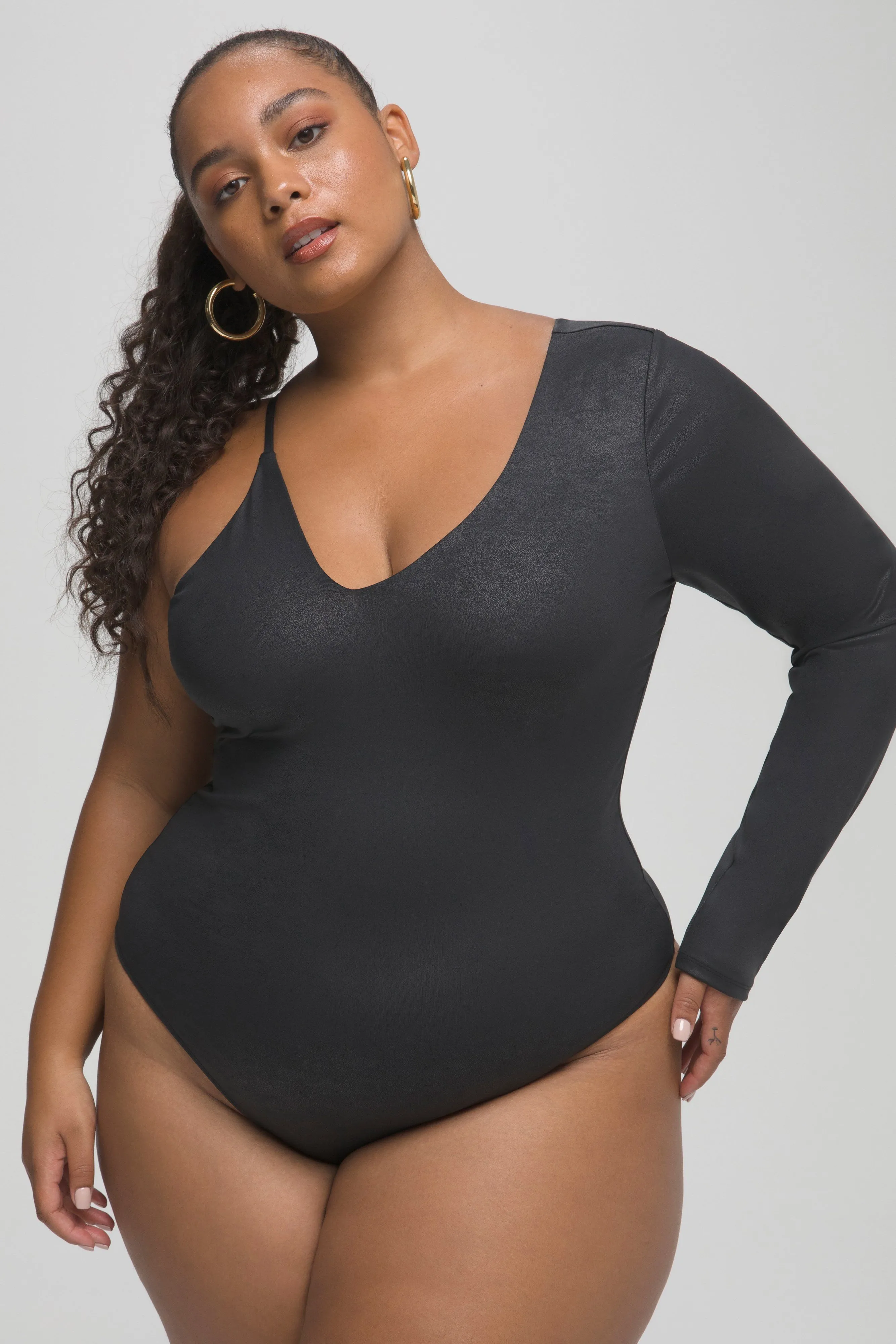 CONFIDENCE BODY | BLACK001