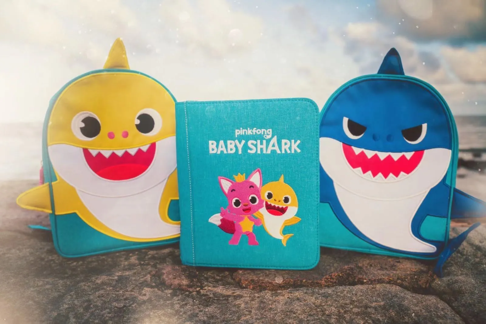 My first book - Baby Shark (3Y )