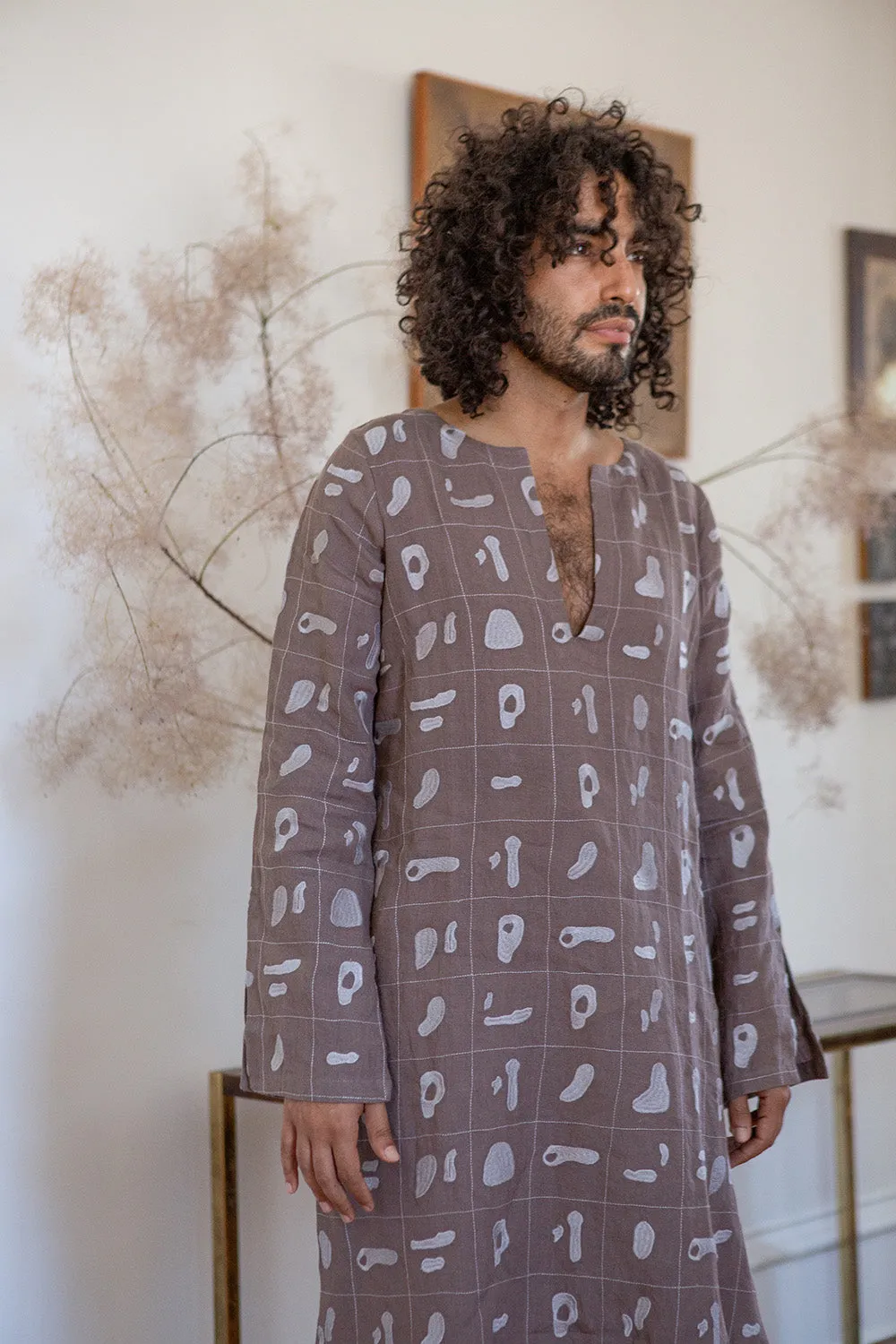 Nava Linen Caftan in Fig Solid Embroidery